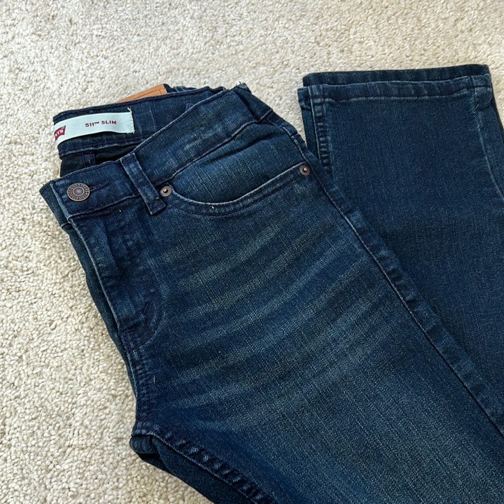 Levi jeans with adjustable waist. 26w 26L